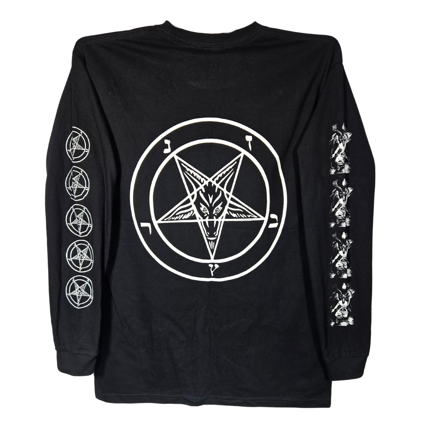 665 - Baphomet Playera Manga Larga Negra