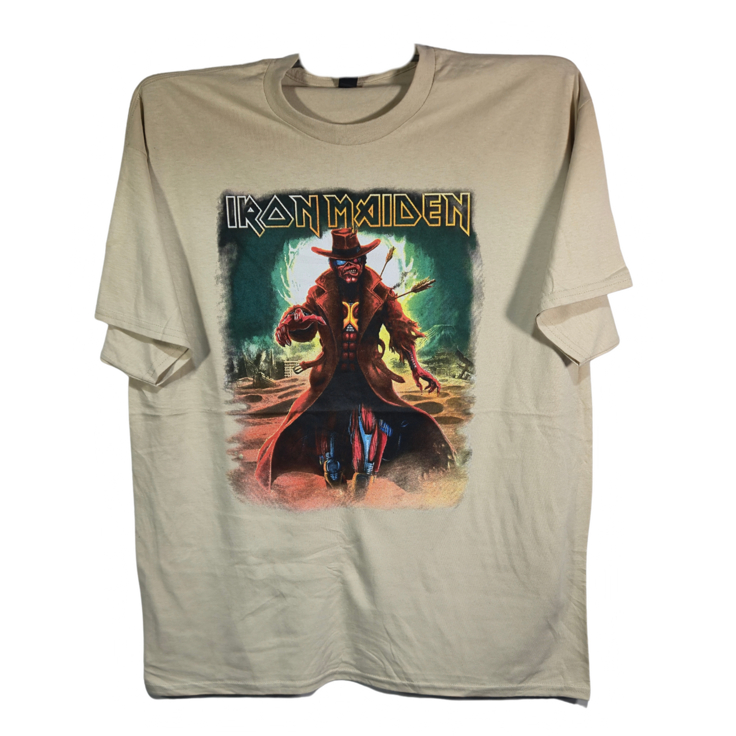 Iron Maiden - The Future Past Playera Manga Corta Arena